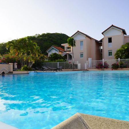 T2 Spacieux, Confort, Piscine & Plage A Sainte-Anne Exteriér fotografie